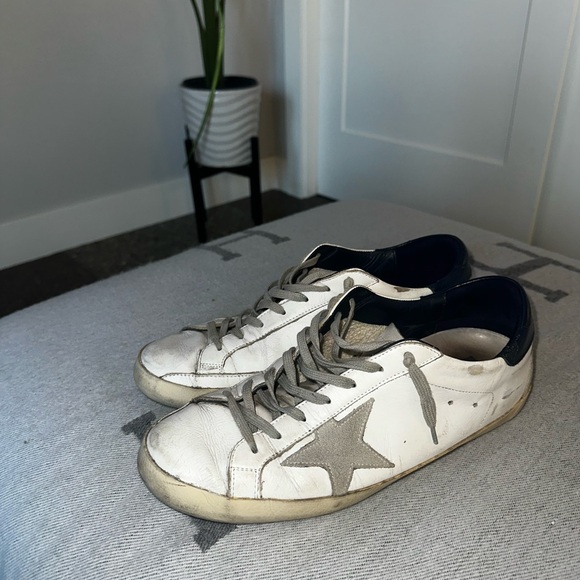 Golden Goose Superstars size 45 - Picture 2 of 4